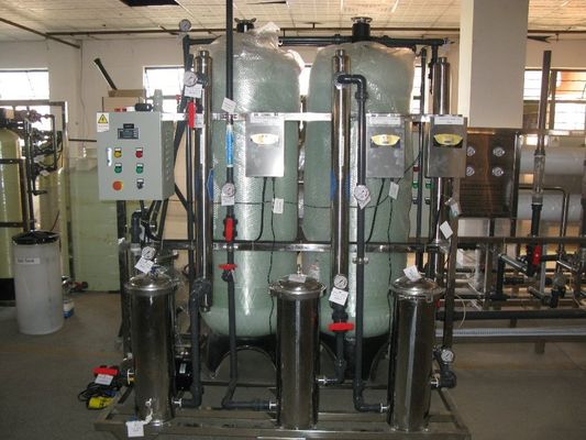 600KG laboratorium Gedeioniseerd Watersysteem, FRP-demineralisatiewaterzuiveringsinstallatie